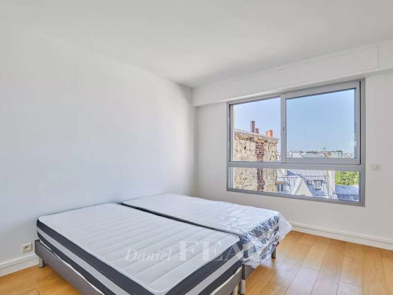 Appartement Paris 17e - 2 chambres - 97m²