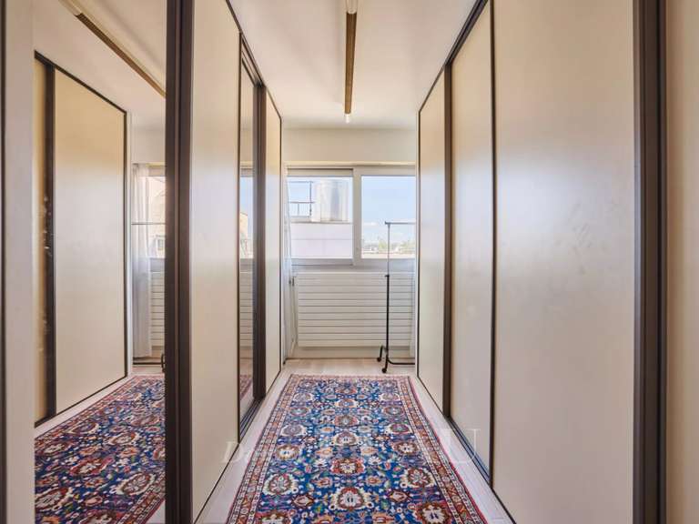Appartement Paris 17e - 5 chambres - 201m²