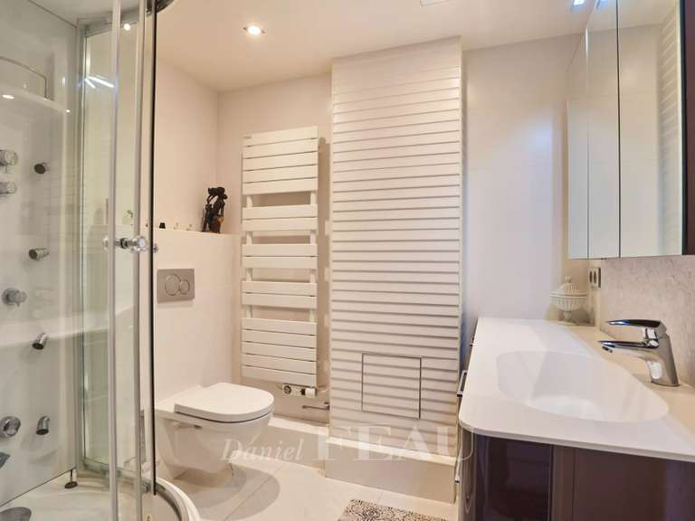 Appartement Paris 17e - 5 chambres - 201m²