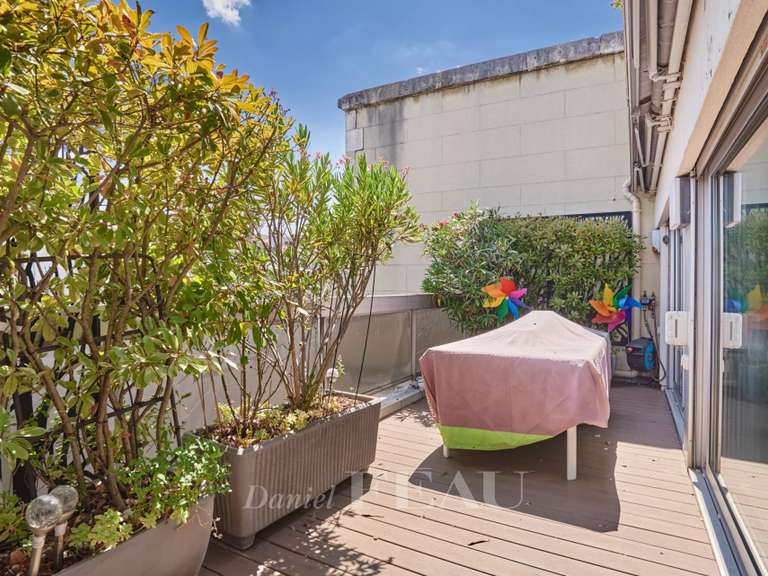 Appartement Paris 17e - 5 chambres - 201m²