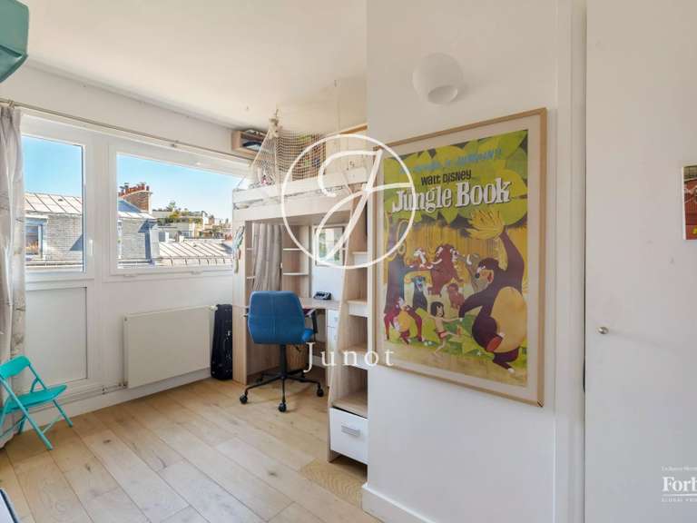 Appartement Paris 17e - 4 chambres - 101m²