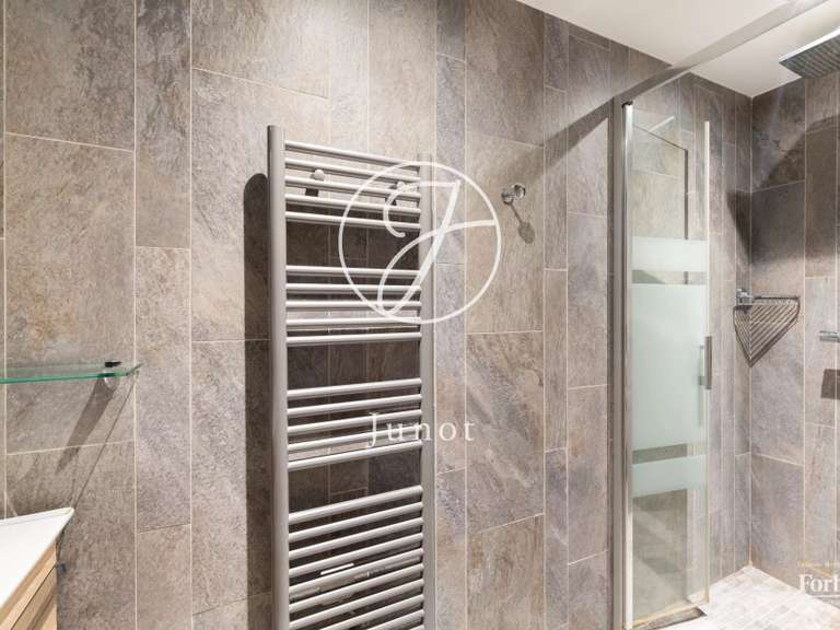 Appartement Paris 17e - 4 chambres - 101m²