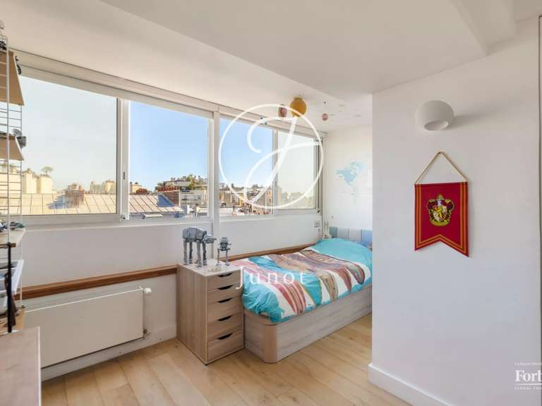Appartement Paris 17e - 4 chambres - 101m²