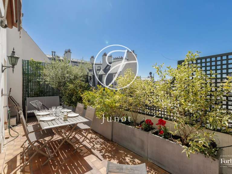Appartement Paris 17e - 4 chambres - 101m²
