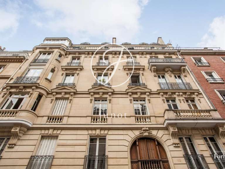 Appartement Paris 17e - 4 chambres - 192m²