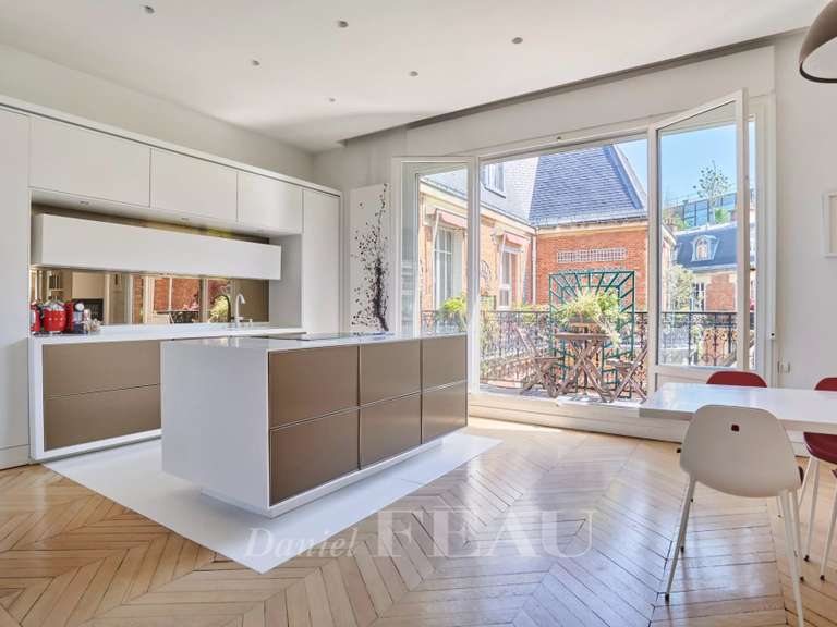 Appartement Paris 17e - 5 chambres - 320m²