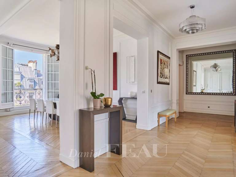 Appartement Paris 17e - 5 chambres - 320m²