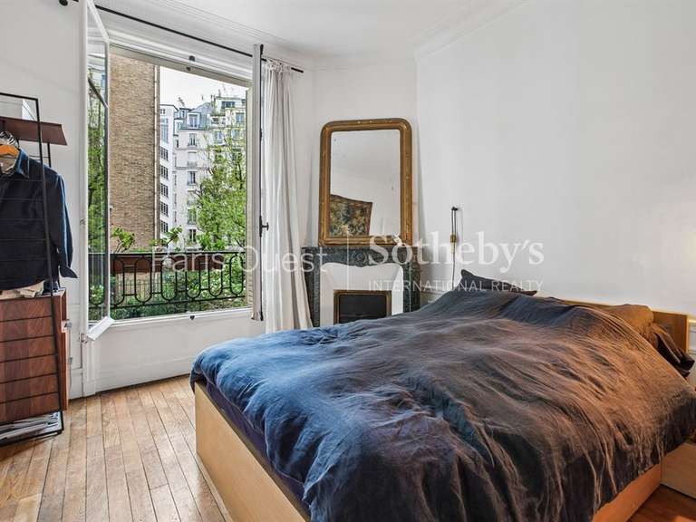 Appartement Paris 17e - 3 chambres - 98m²
