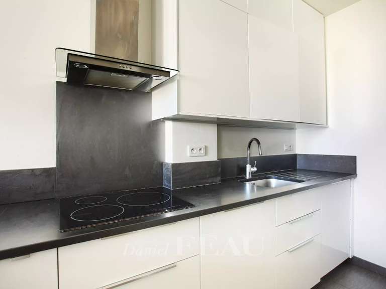 Appartement Paris 17e - 3 chambres - 87m²