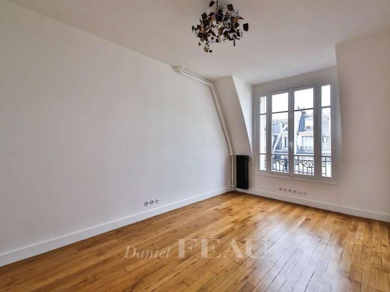 Appartement Paris 17e - 3 chambres - 148m²