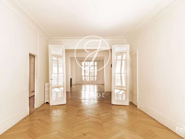Appartement Paris 17e - 3 chambres - 147m²