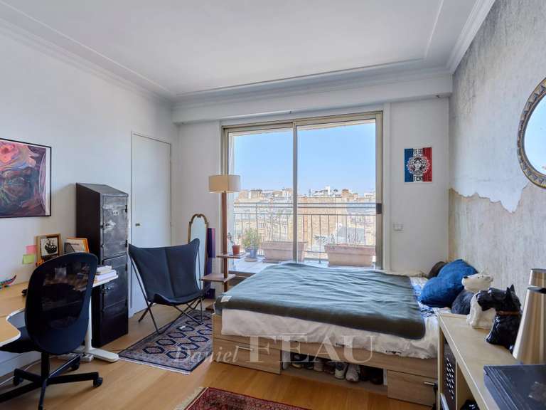 Appartement Paris 17e - 4 chambres - 141m²