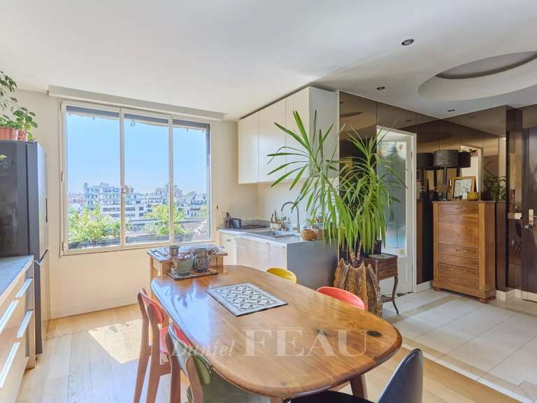 Appartement Paris 17e - 4 chambres - 141m²