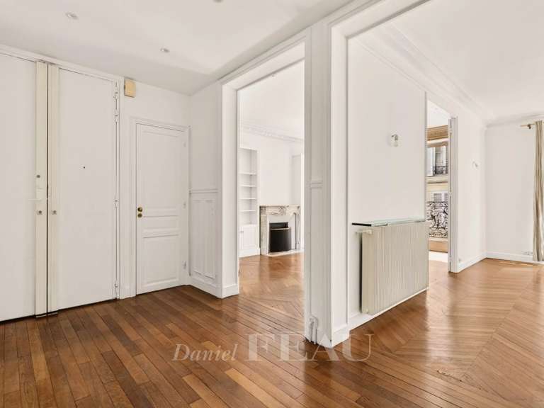 Appartement Paris 17e - 3 chambres - 113m²