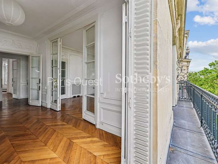 Appartement Paris 17e - 3 chambres - 195m²