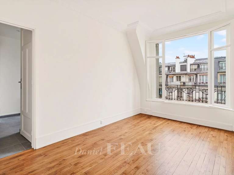 Apartment Paris 17e - 6 bedrooms - 200m²