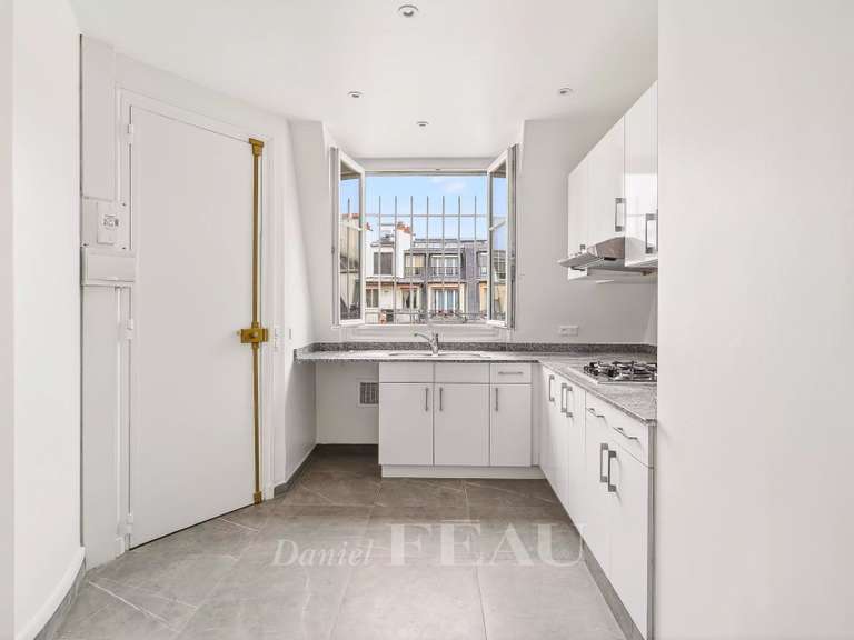 Apartment Paris 17e - 6 bedrooms - 200m²