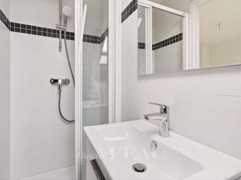 Apartment Paris 17e - 6 bedrooms - 200m²