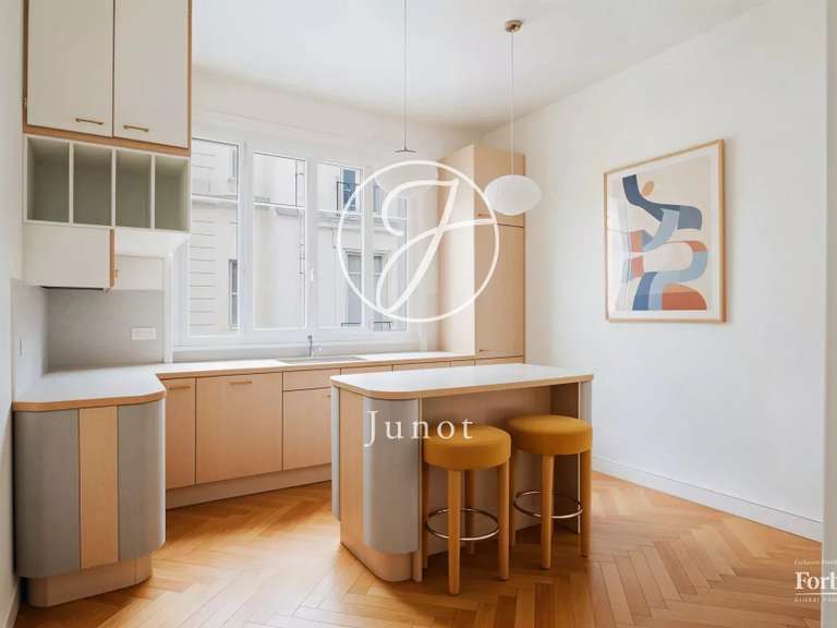 Appartement Paris 17e - 4 chambres - 234m²