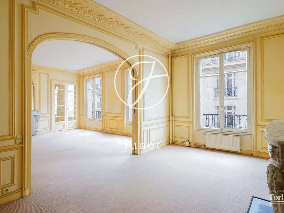Apartment Paris 17e