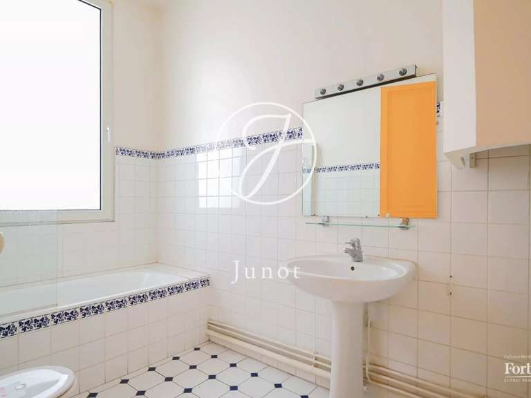 Appartement Paris 17e - 4 chambres - 234m²