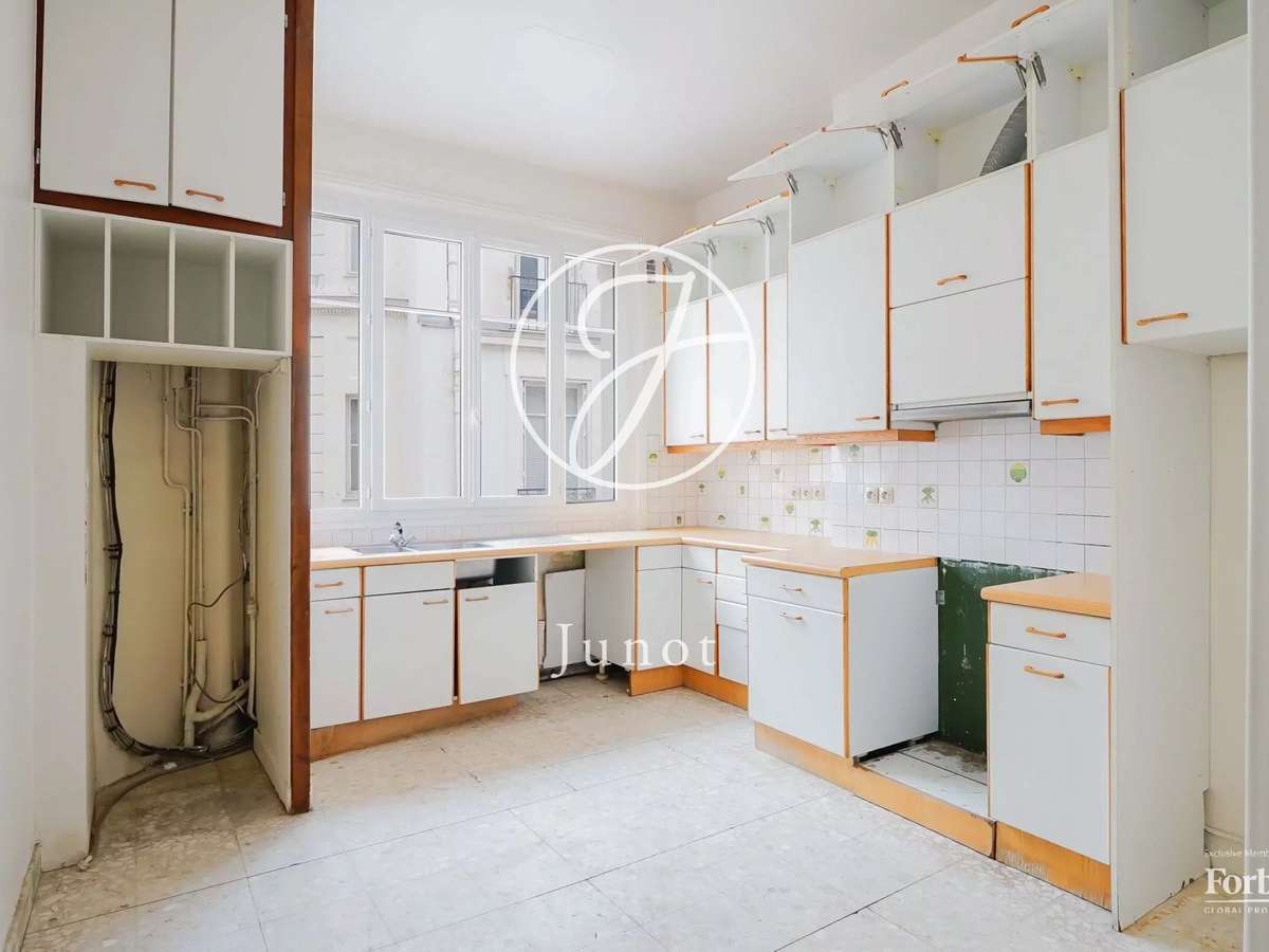 Apartment Paris 17e