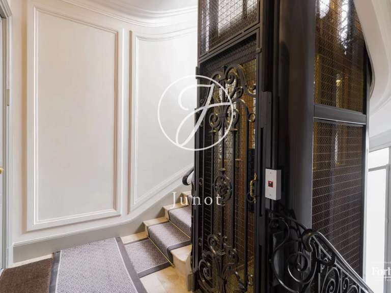 Appartement Paris 17e - 3 chambres - 160m²