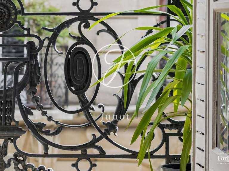 Appartement Paris 17e - 3 chambres - 160m²
