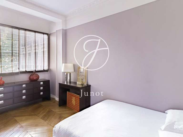 Appartement Paris 17e - 3 chambres - 160m²