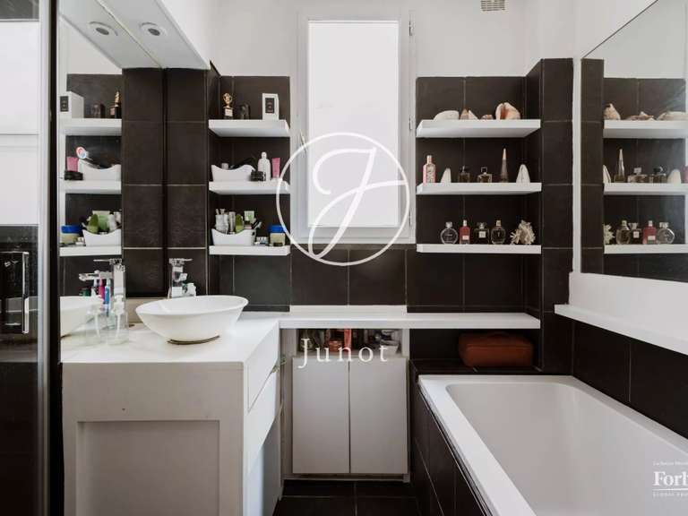 Appartement Paris 17e - 2 chambres - 90m²