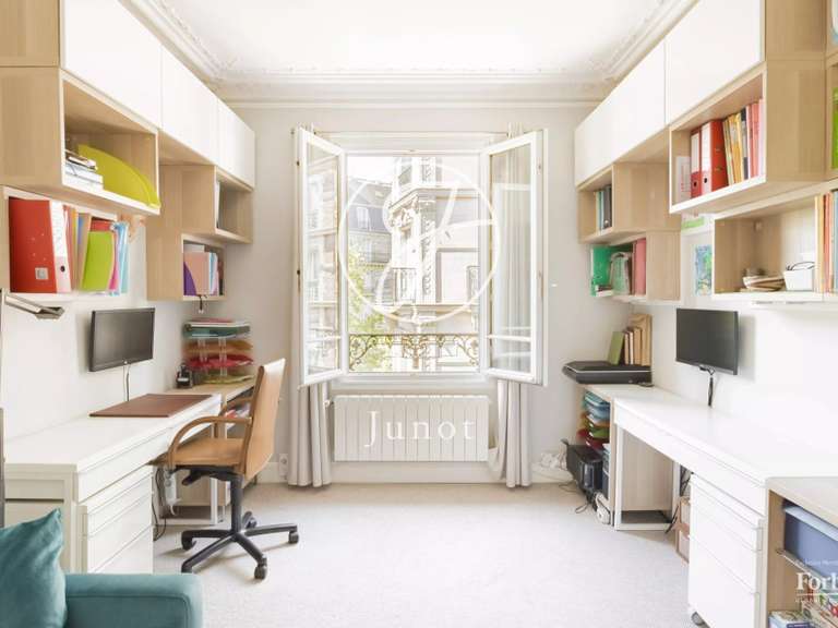 Appartement Paris 17e - 3 chambres - 123m²