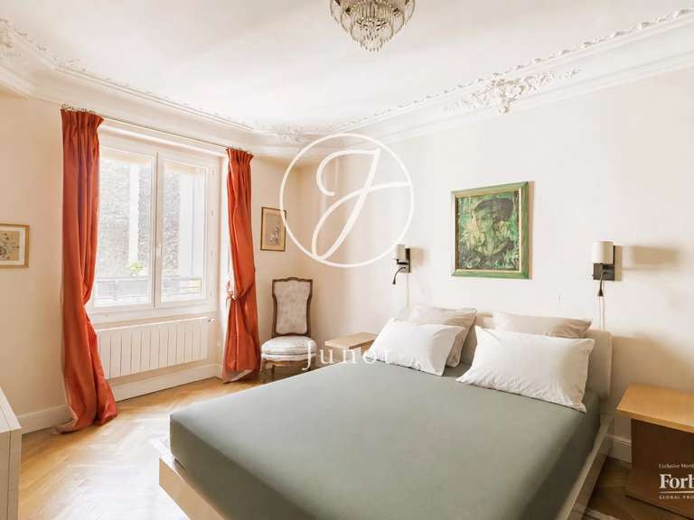 Appartement Paris 17e - 3 chambres - 123m²