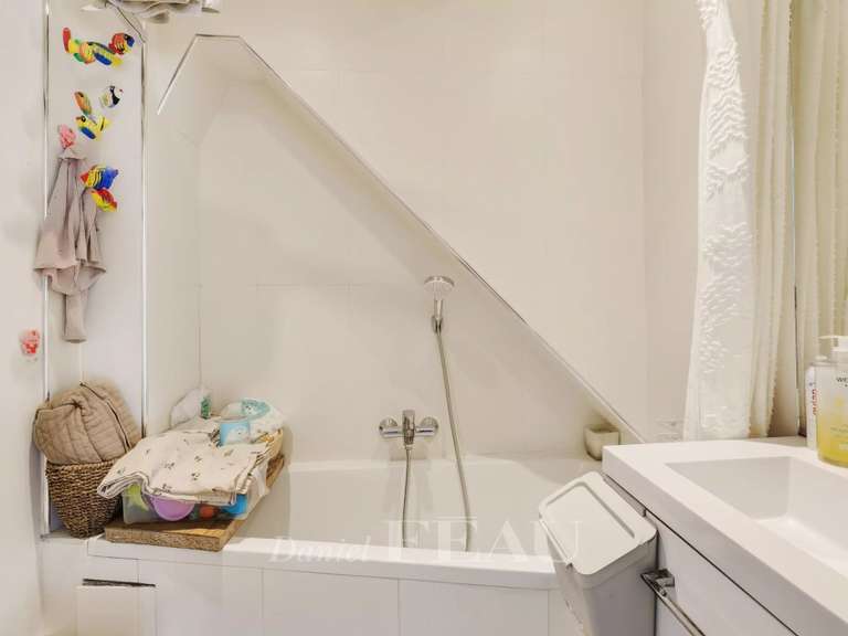Appartement Paris 17e - 2 chambres - 71m²
