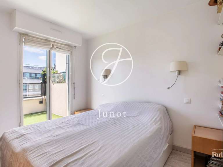 Appartement Paris 17e - 4 chambres - 86m²