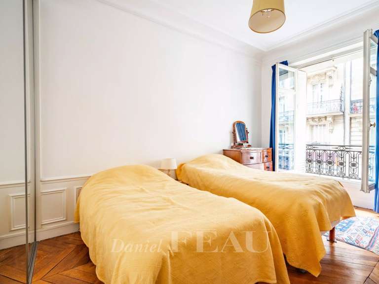 Appartement Paris 17e - 4 chambres - 178m²
