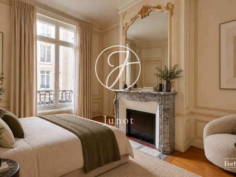 Appartement Paris 17e - 3 chambres - 162m²