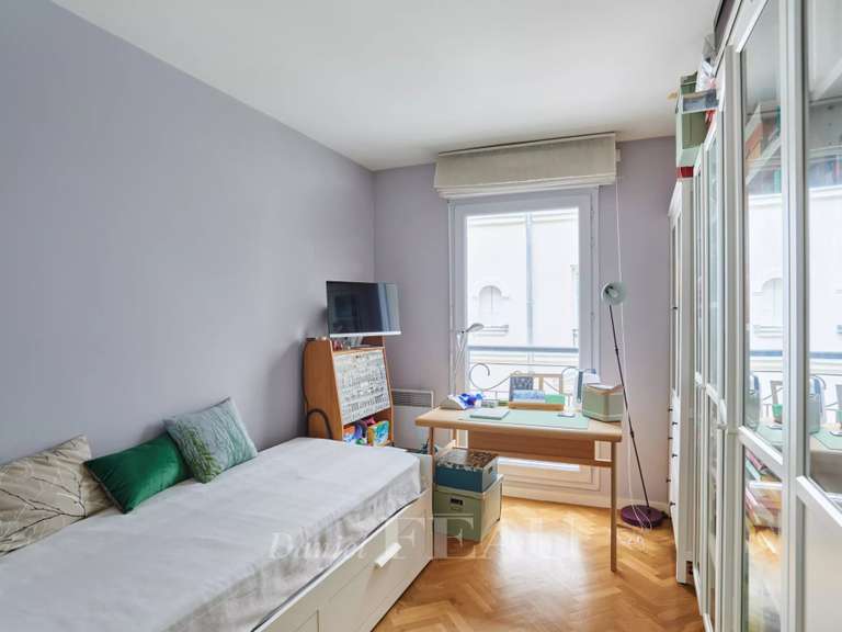 Appartement Paris 17e - 2 chambres - 64m²