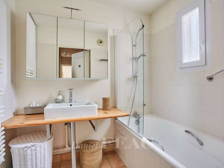 Appartement Paris 17e - 2 chambres - 64m²