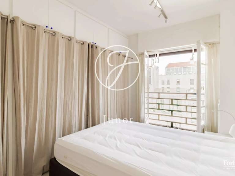 Appartement Paris 17e - 2 chambres - 77m²