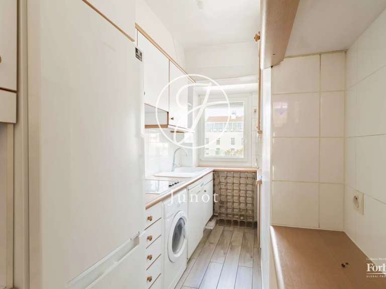 Appartement Paris 17e - 2 chambres - 77m²