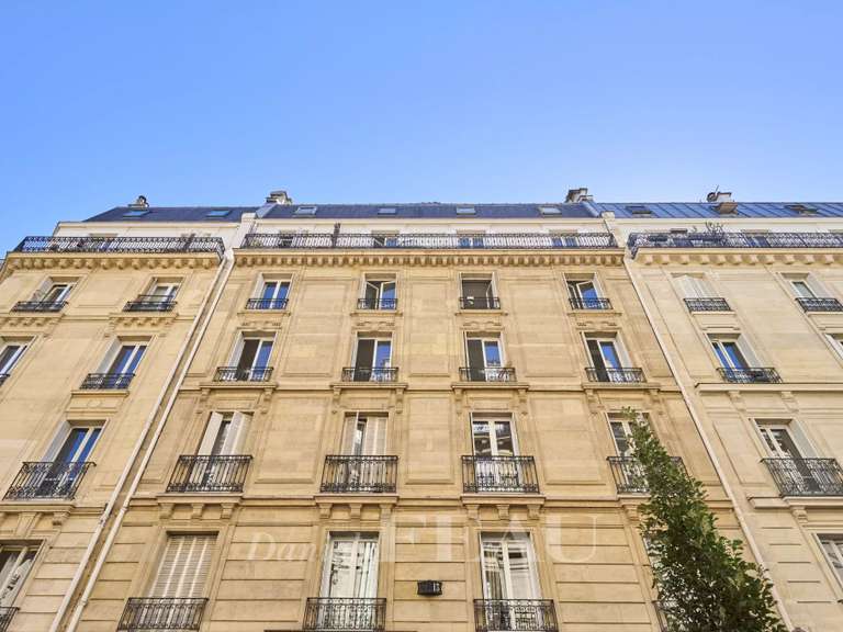 Appartement Paris 17e - 2 chambres - 64m²
