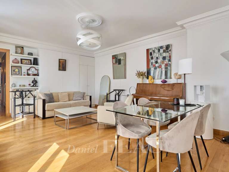 Appartement Paris 17e - 2 chambres - 64m²