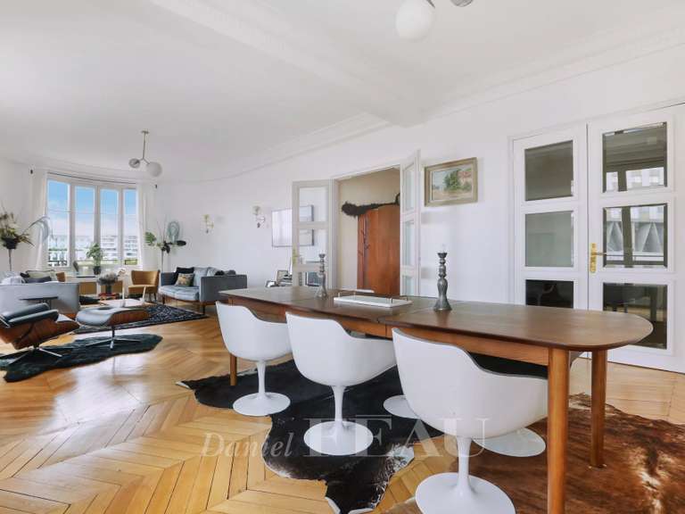 Appartement Paris 17e - 6 chambres - 243m²