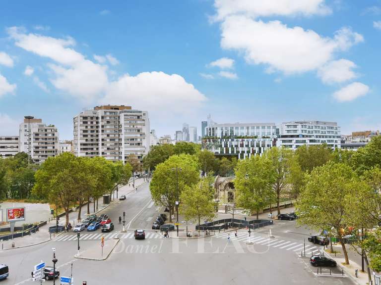 Appartement Paris 17e - 6 chambres - 243m²