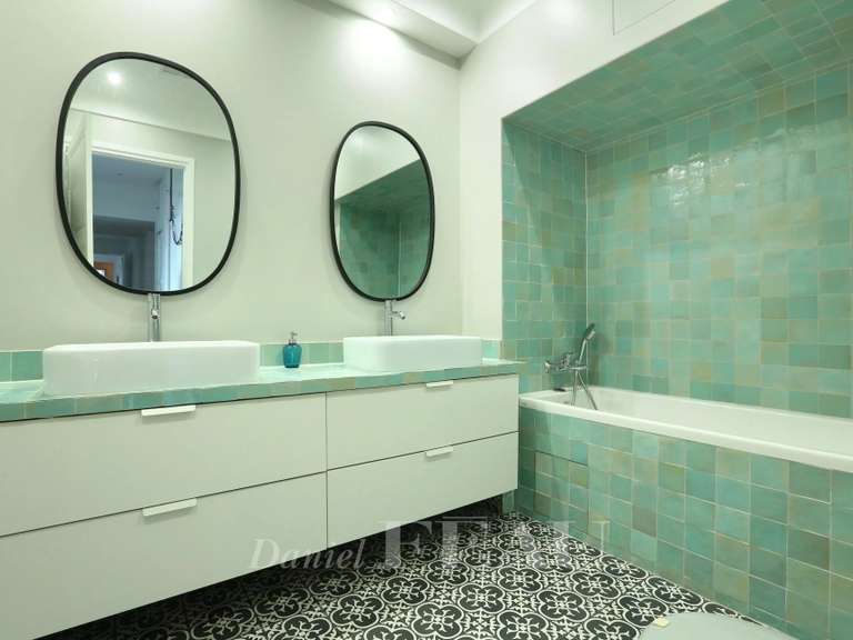 Appartement Paris 17e - 6 chambres - 243m²