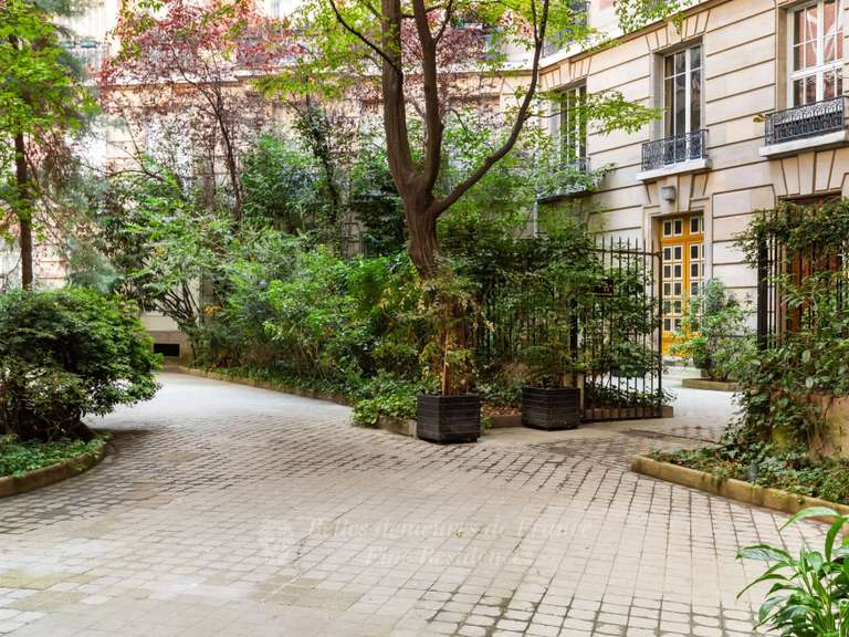 Appartement Paris 17e - 3 chambres - 159m²