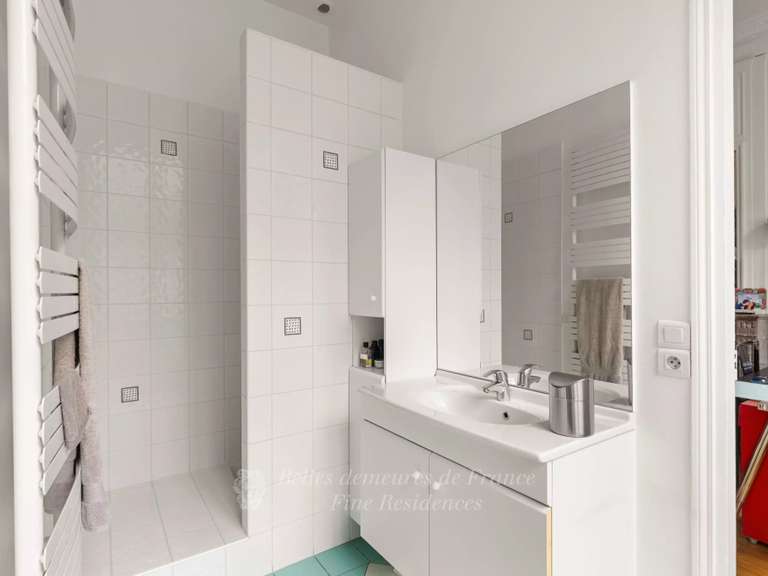 Appartement Paris 17e - 3 chambres - 159m²