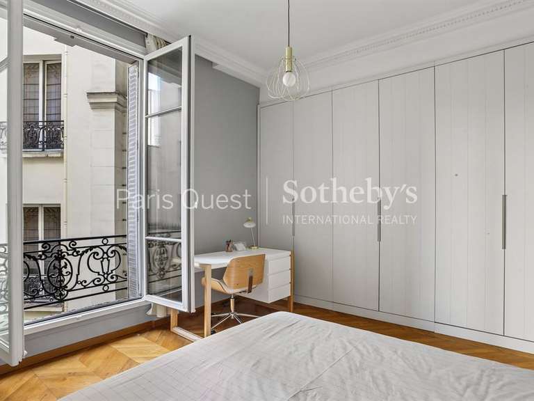 Appartement Paris 17e - 3 chambres - 178m²