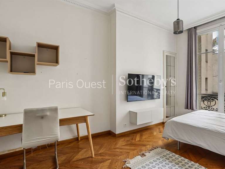 Appartement Paris 17e - 3 chambres - 178m²