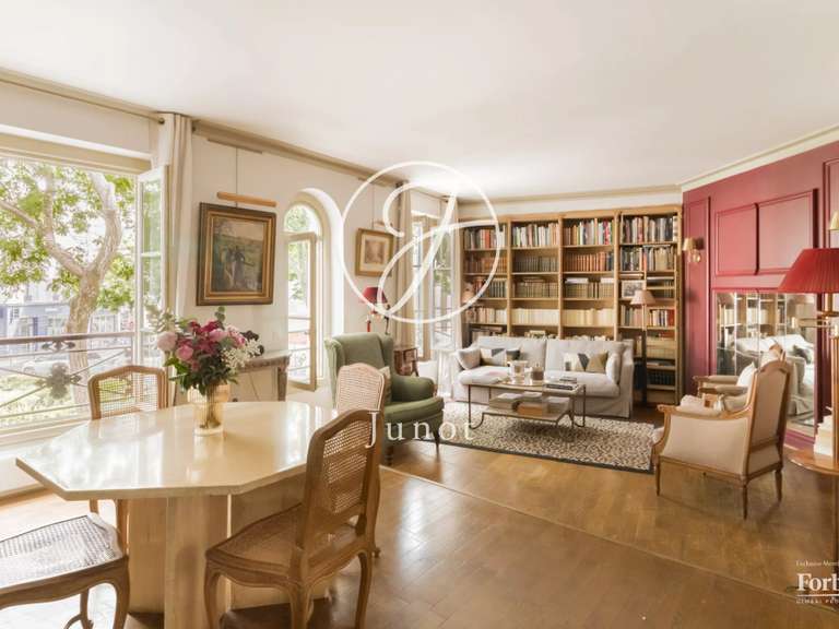 Appartement Paris 17e - 3 chambres - 124m²